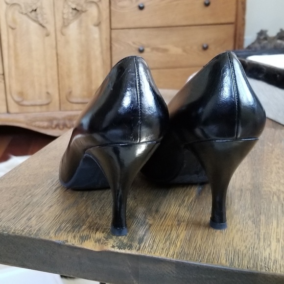 COPY - Kenneth Cole, rubber sole, small heels - Picture 2 of 4